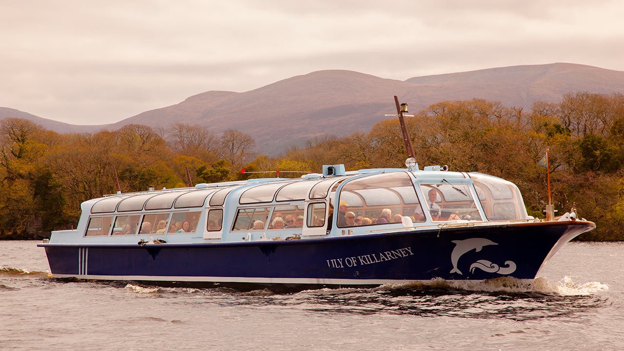 The Lily of Killarney watercoach
