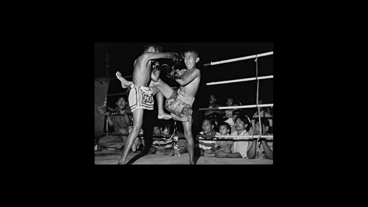 Kickboxers, Bangkok, Thailand, 1995; © Walter Iooss Jr.