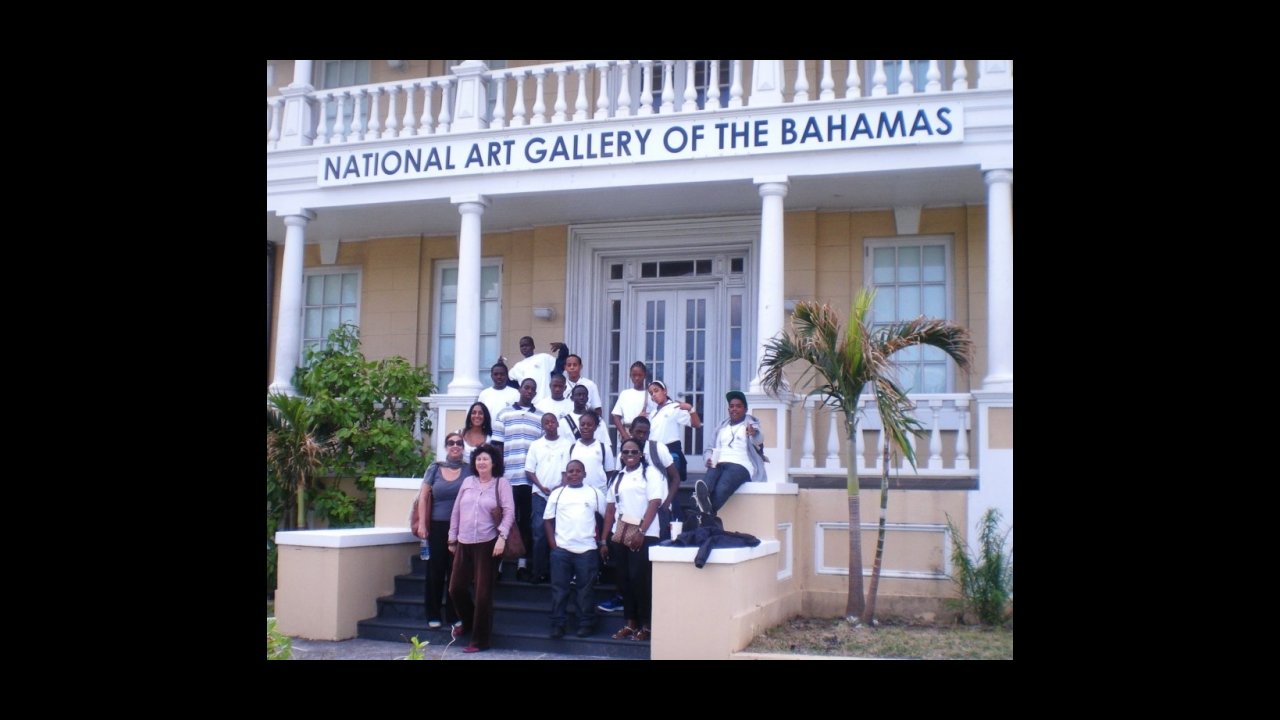 Students at The National Art Gallery