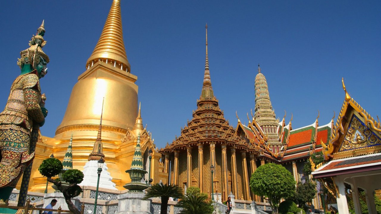 Kyaukhtatgyi Pagoda, Yangon.