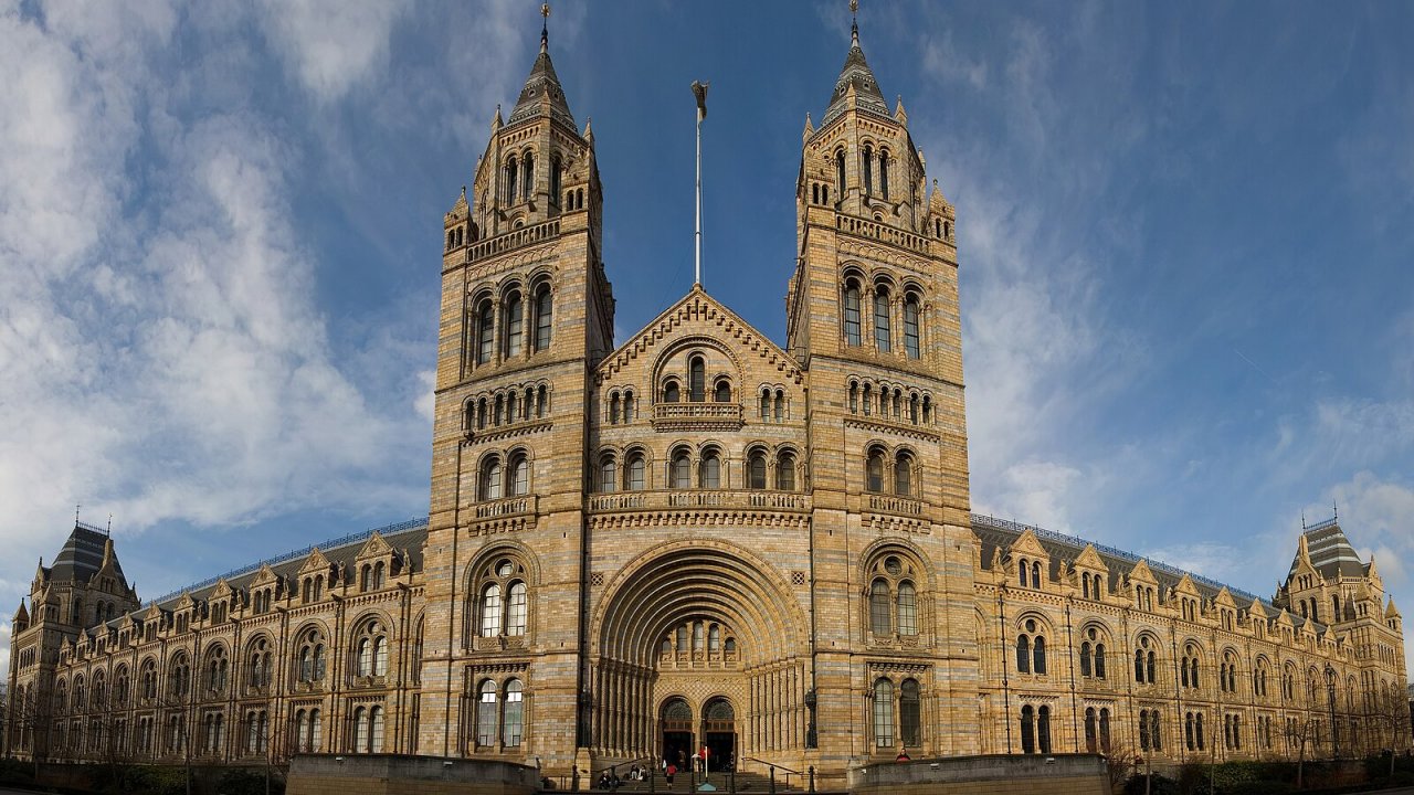 Sieh dir eines der bekanntesten und schönsten Gebäude Londons genauer an