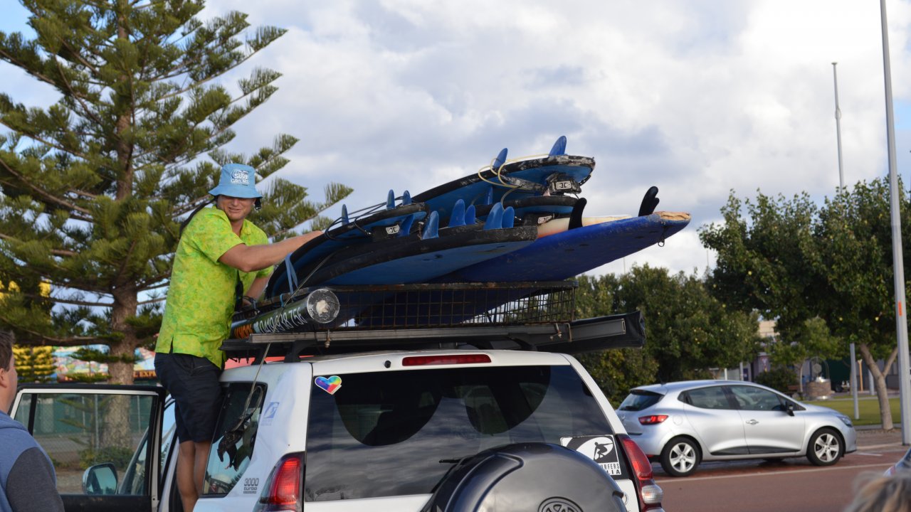 Surfboard Hire Includes Roof tie downs