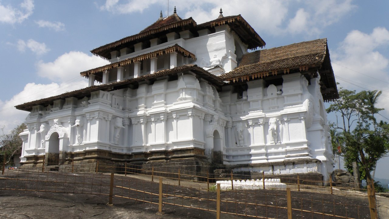 Lankathilaka Viharaya