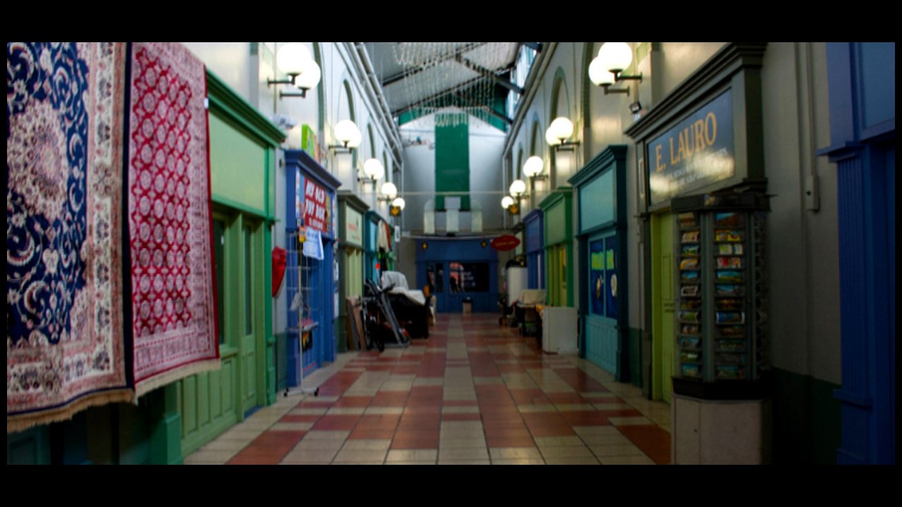 Derry Girls Taxi Tour with Private Guide