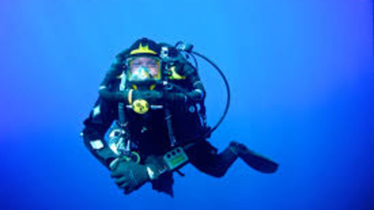 SHARM WITH EASE DIVING