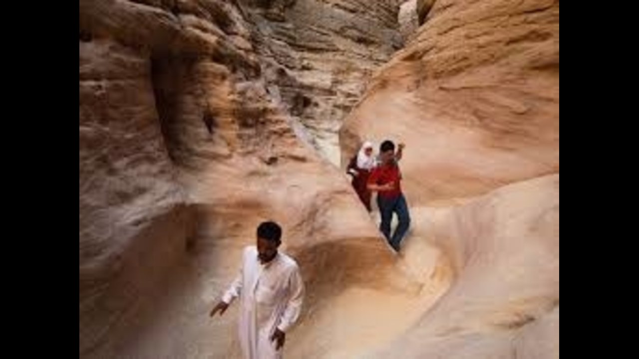 SHARM WITH EASE THE CANYON