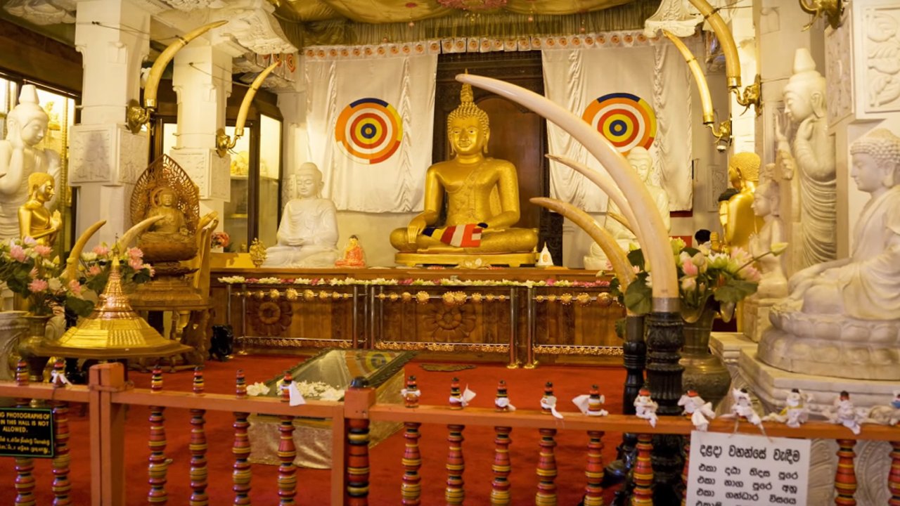 Temple of the tooth relic