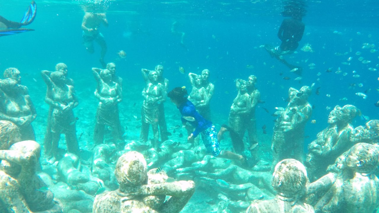Gili Underwater Sculpture