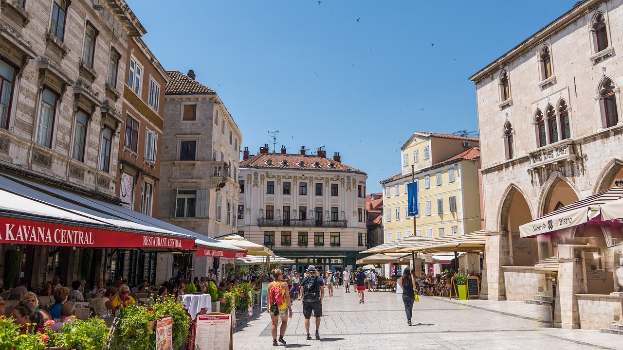 Pjaca Square