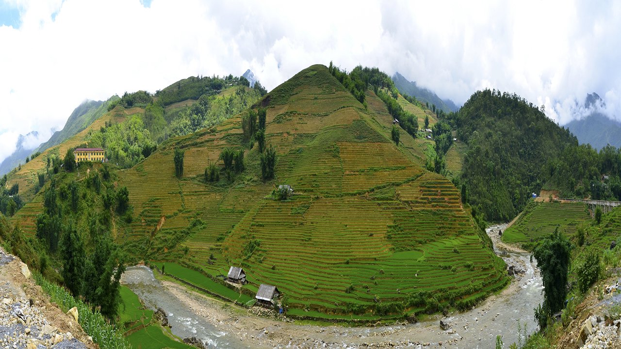 Muong Hoa valley and rice paddies