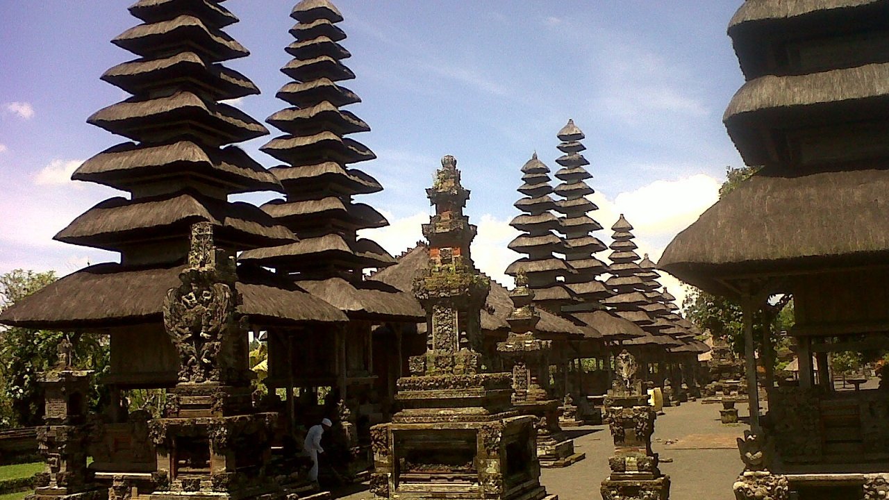 Royal Family Temple