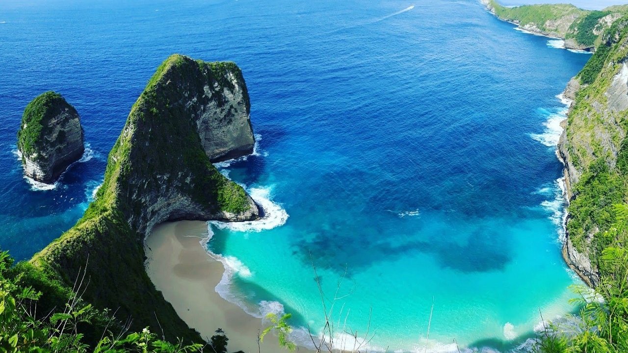 Kelingking Beach1