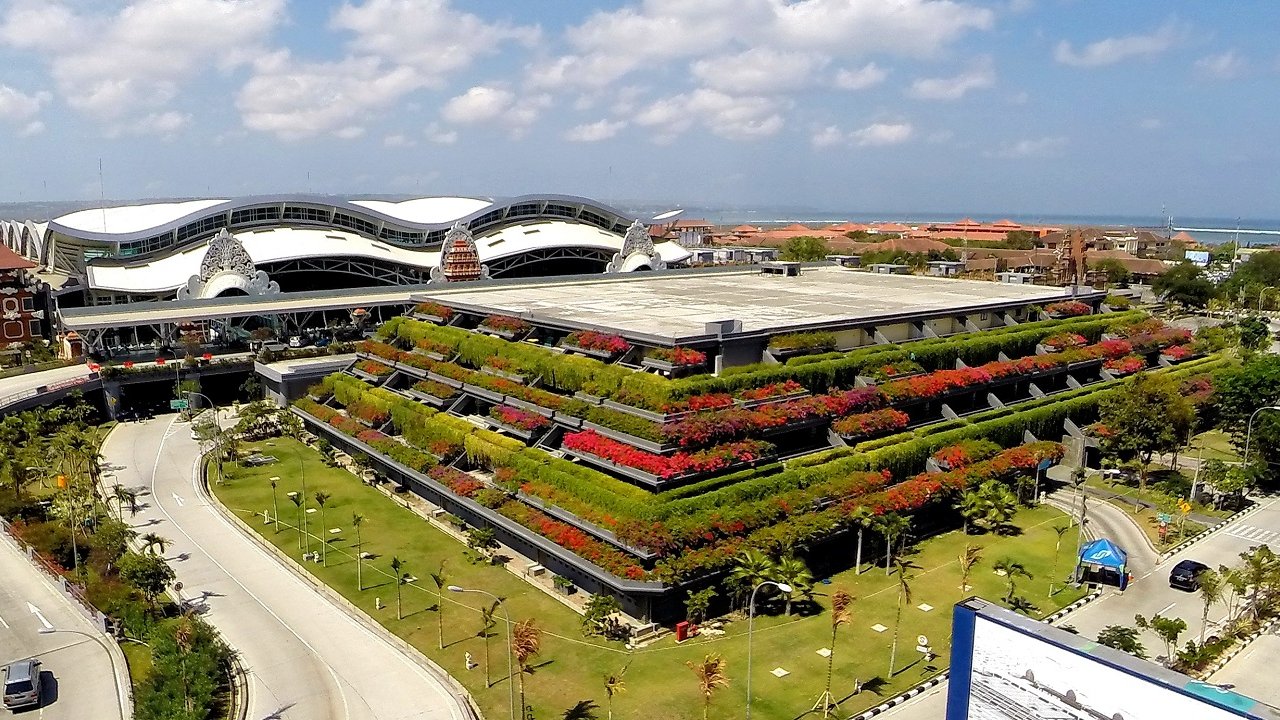 ARRIVAL AIRPORT