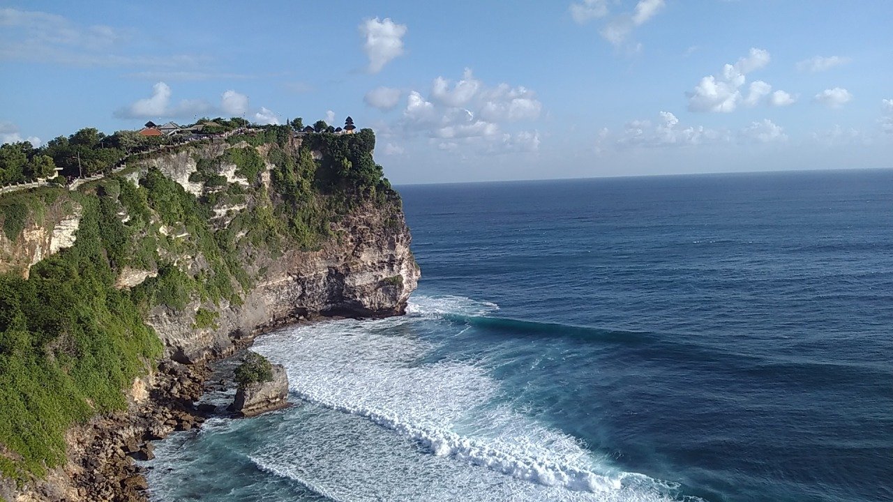 ULUWATU TEMPLE AND HILL