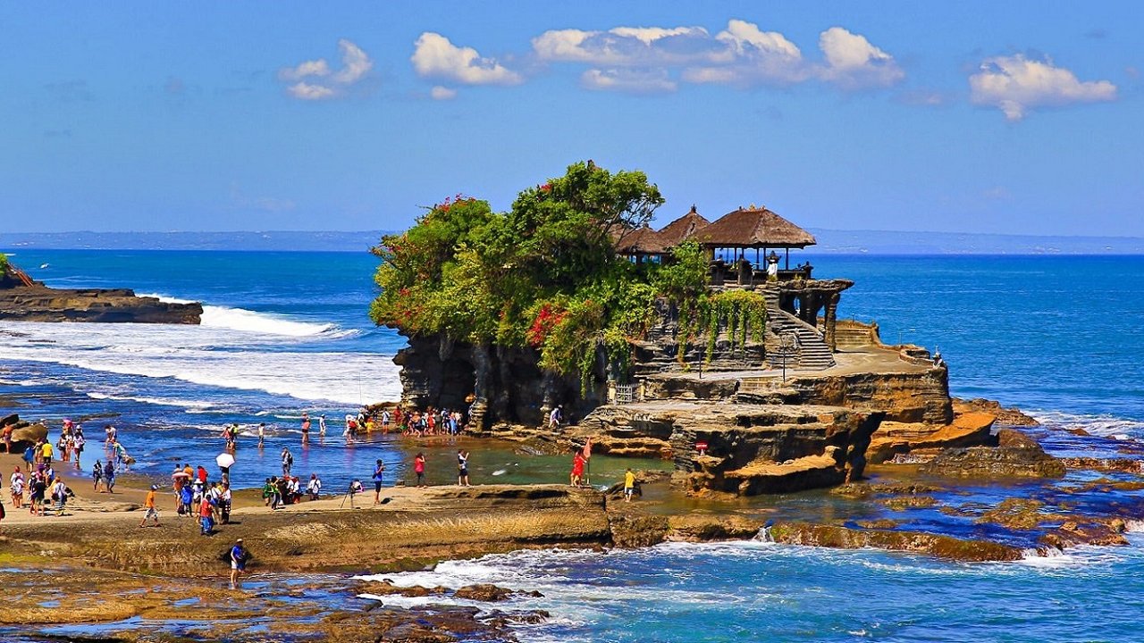 Tanah Lot Temple