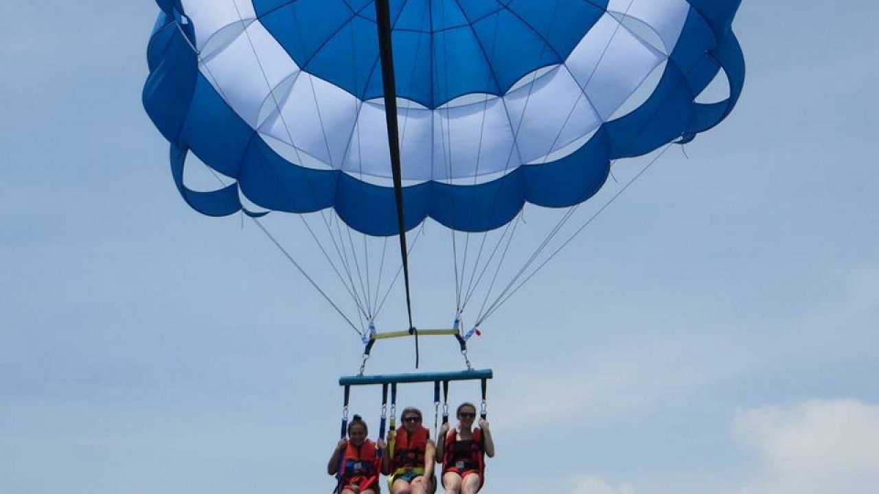 ADVENTURE PARASAILING