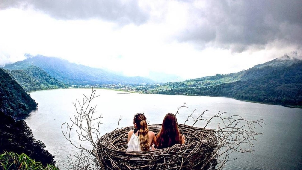 WANAGIRI HIDDEN HILL