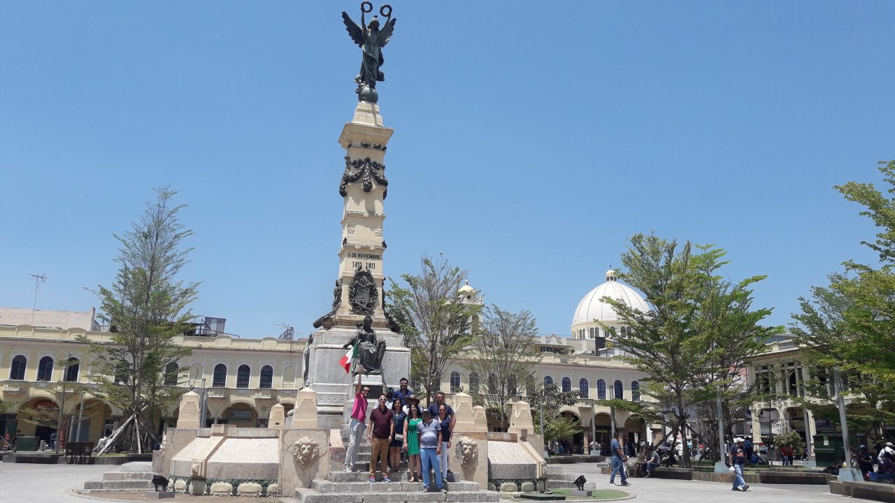 San Salvador plaza libertad