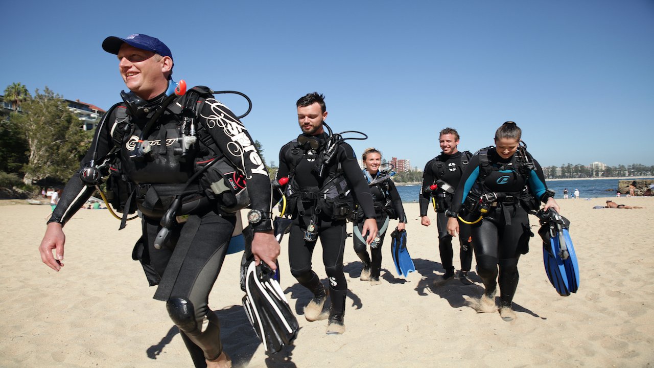 PADI DIVEMASTER - TAKE THE LEAD