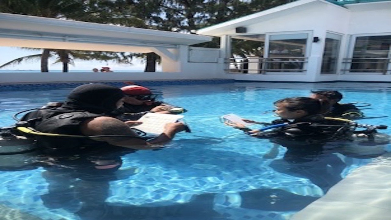 GO PRO WITH PADI