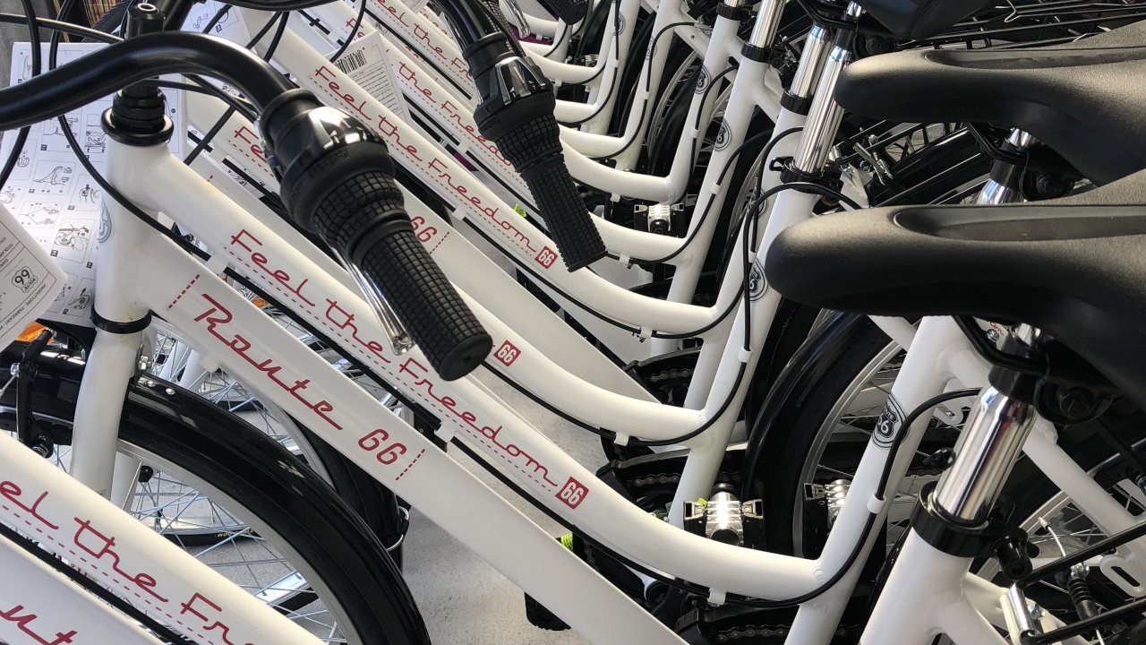 Ladies' Hybrid Bikes