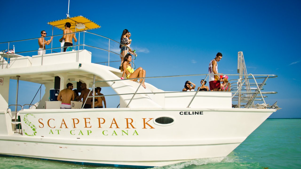 Scape Park & Sunshine Cruise: Ziplining, Cave Swim, Catamaran Cruise, Snorkeling and more