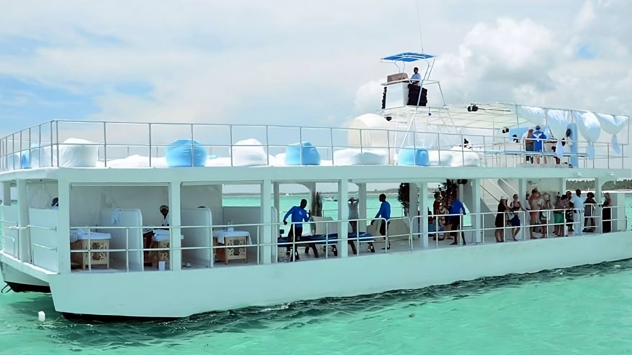 The Ocean Spa: Unwind and Rejuvenate with Fish Exfoliation, Relaxation Massages, and More