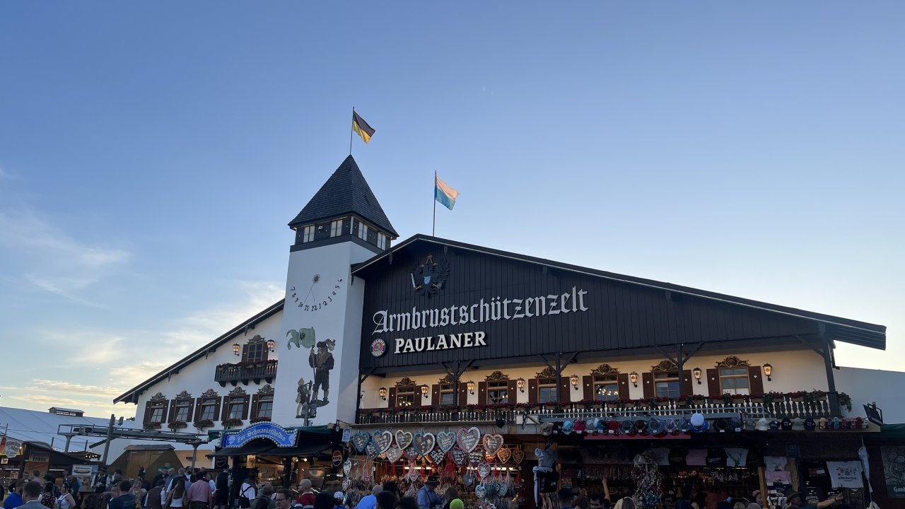 The Paulaner Armbrustschützen Tent from outside