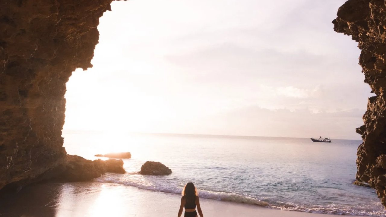 Uluwatu Instagram Tour: Capturing Bali's Coastal Beauty