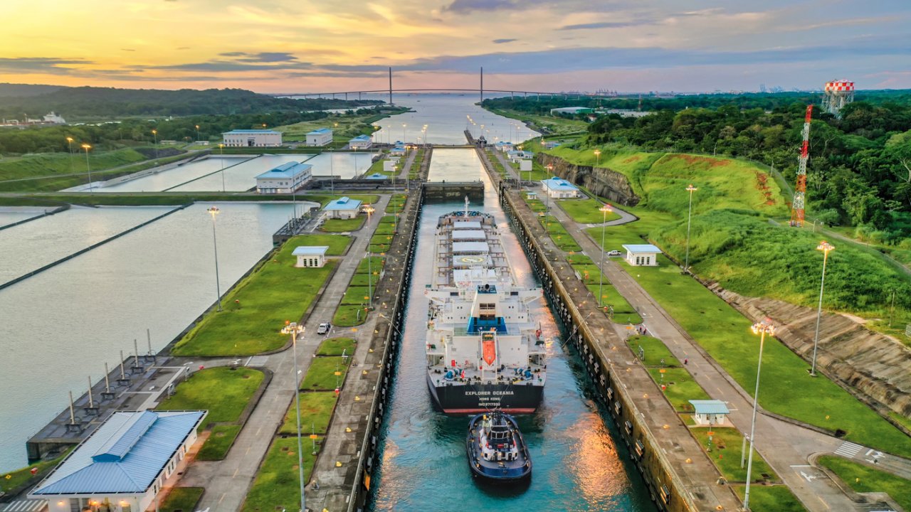 Panama City and Panama Canal sightseeing tour