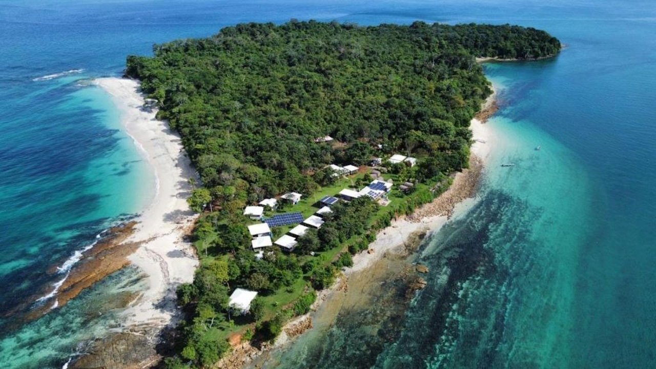 Sonny Island Resort day pass Pearl Islands
