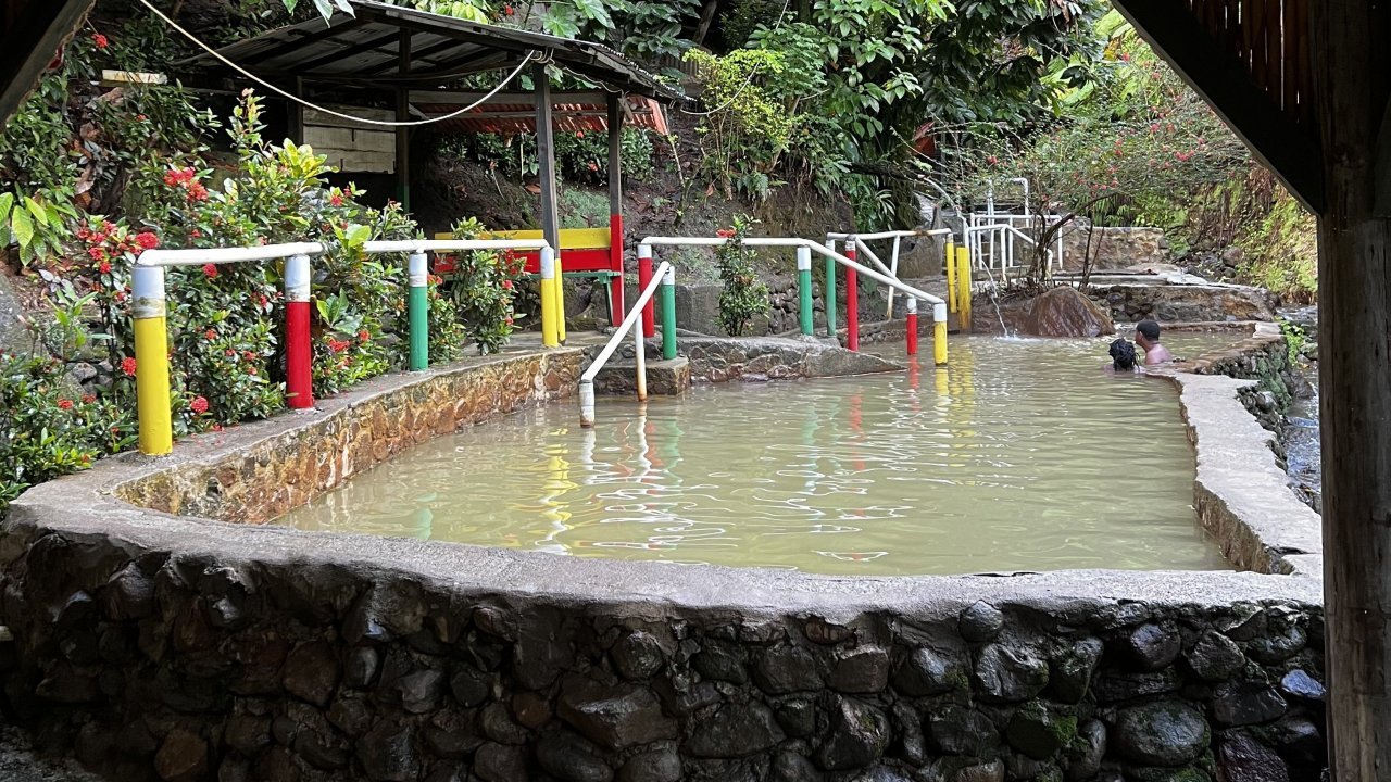 Tia's Sulfur Pools