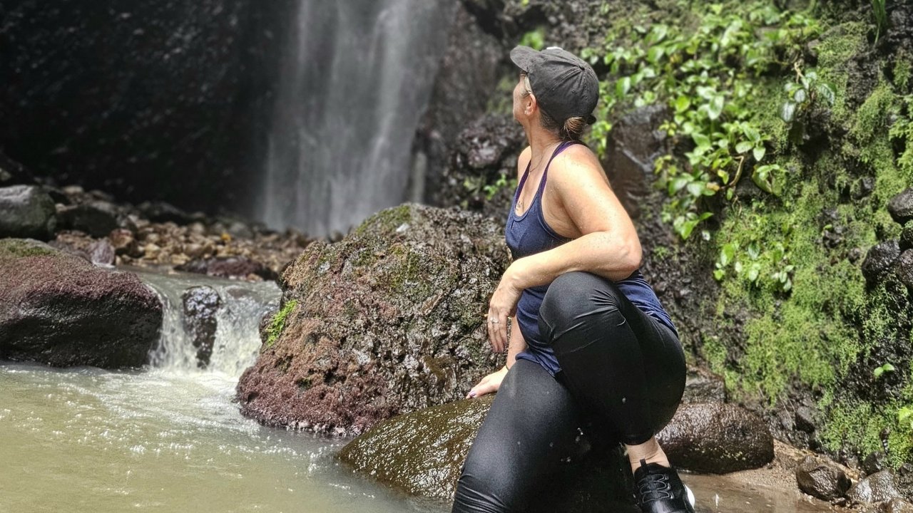 Bwa Nef Falls, Penville