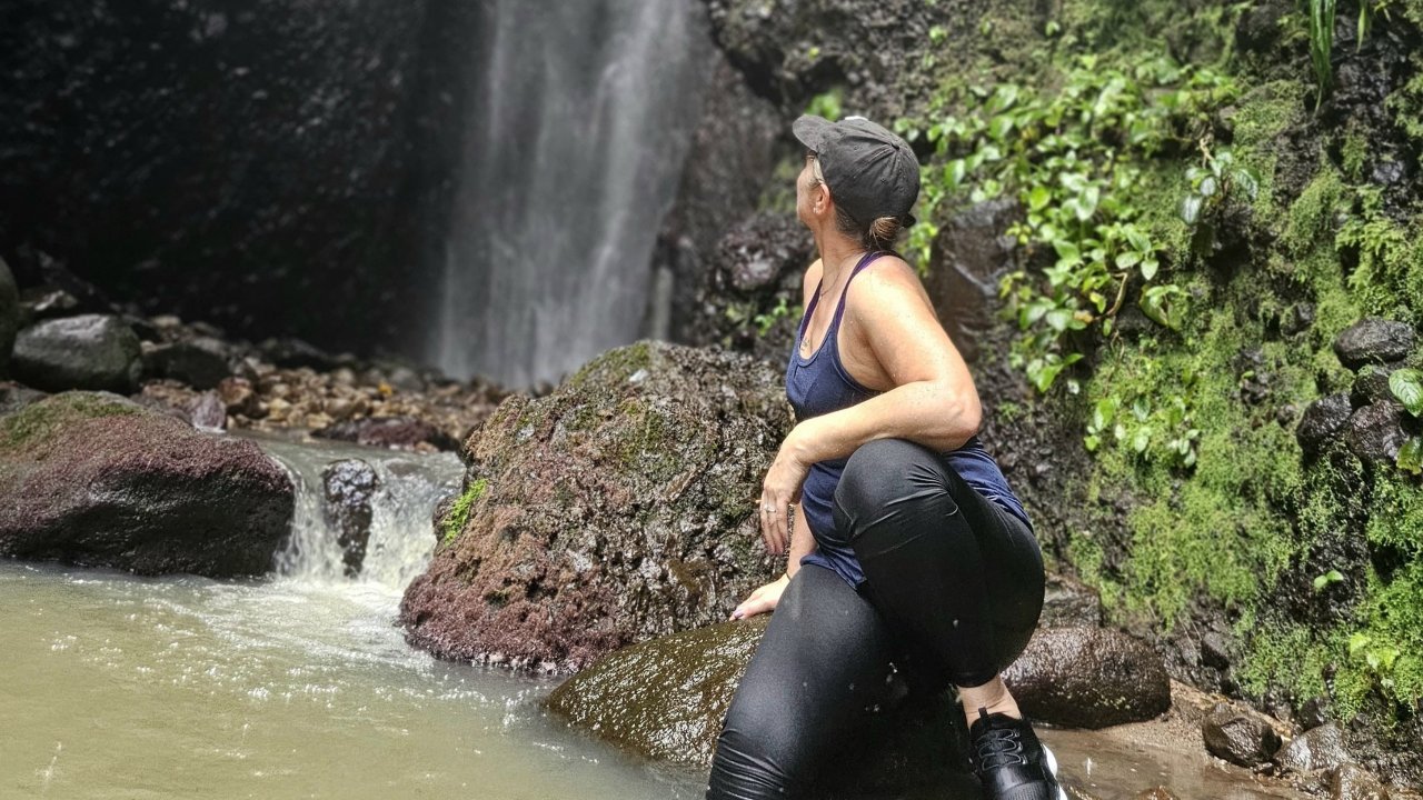 Bwa Nef Falls, Penville