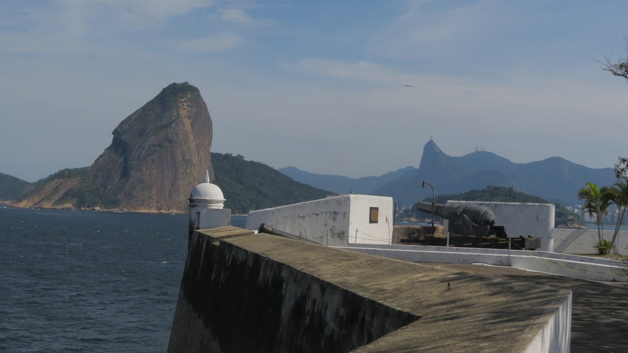 Sugarloaf Mountain from Niteroi by Luis Darin