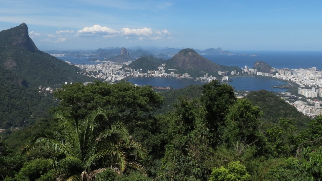 CITY VIEW FROM CHINESE PAGODA BY LUIS DARIN 02