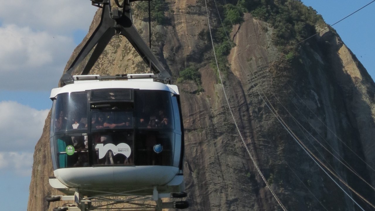 Cable Car at Sugarloaf Mountain by Luis Darin