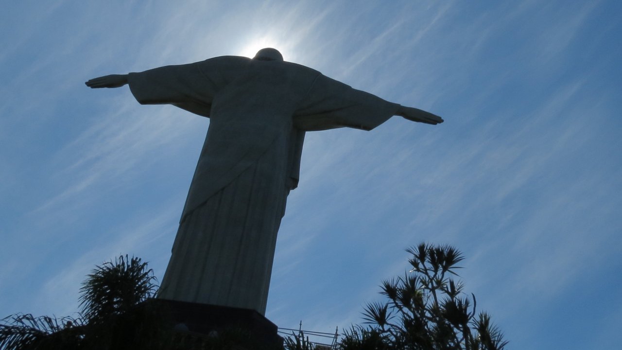 Christ Monument by Luis Darin