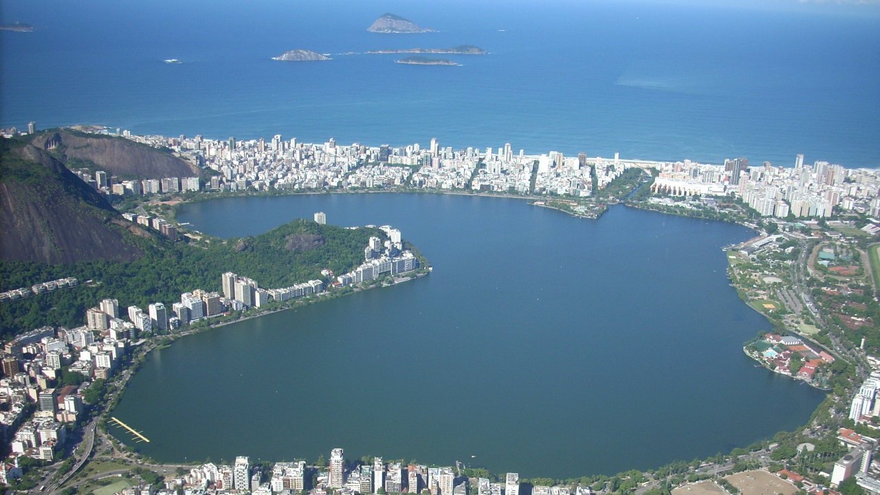 Lagoa Rodrigo de Freitas from Corcovado Mountain by Luis Darin