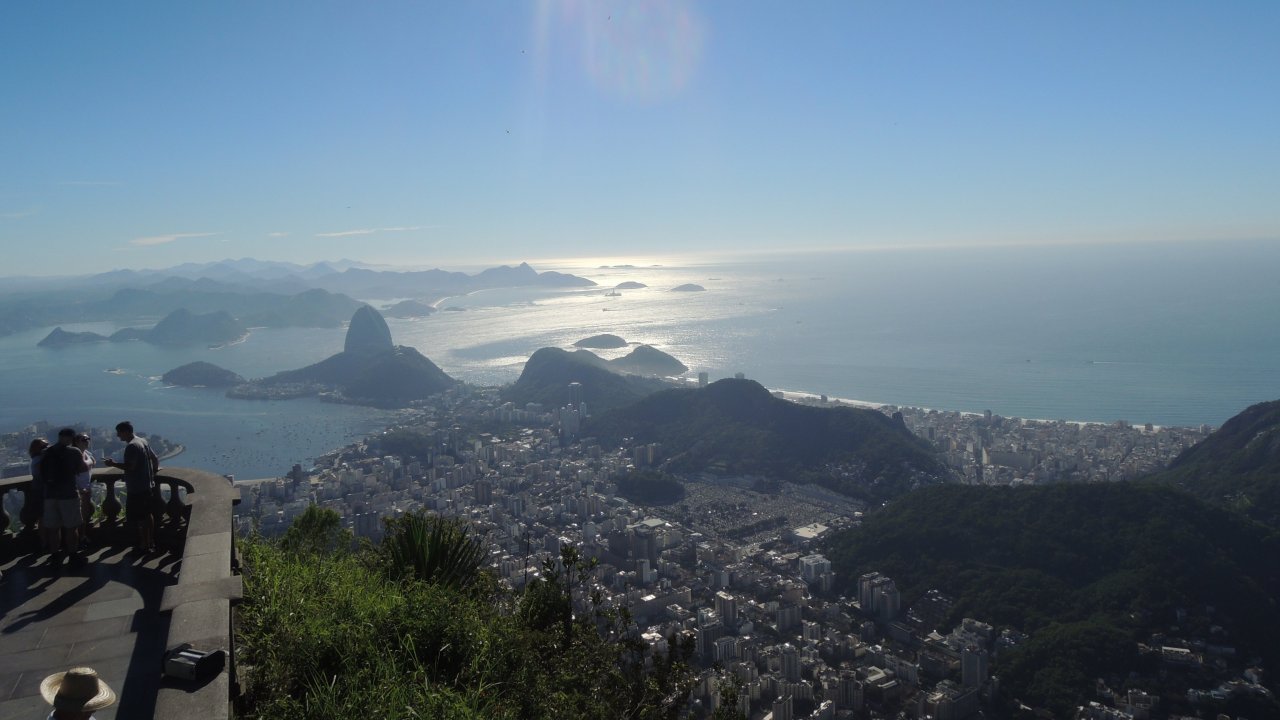 City view from Corcovado Mountain by Luis Darin