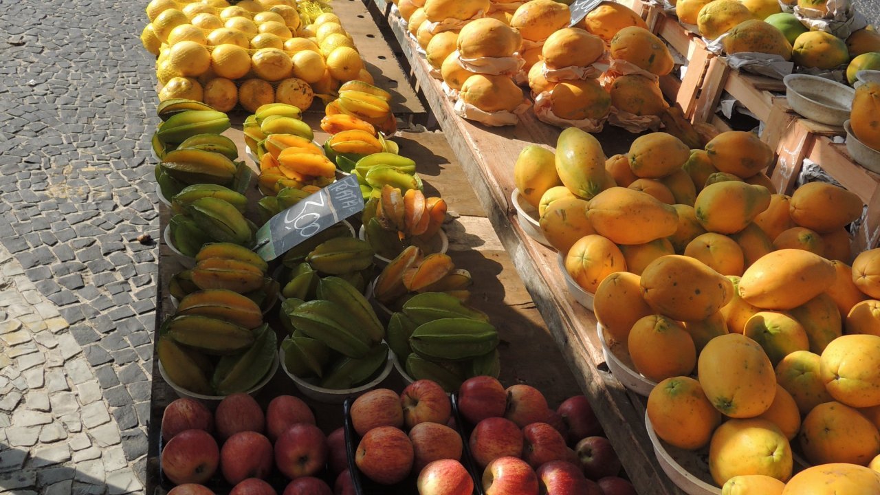 Fruit stand at the farmers market