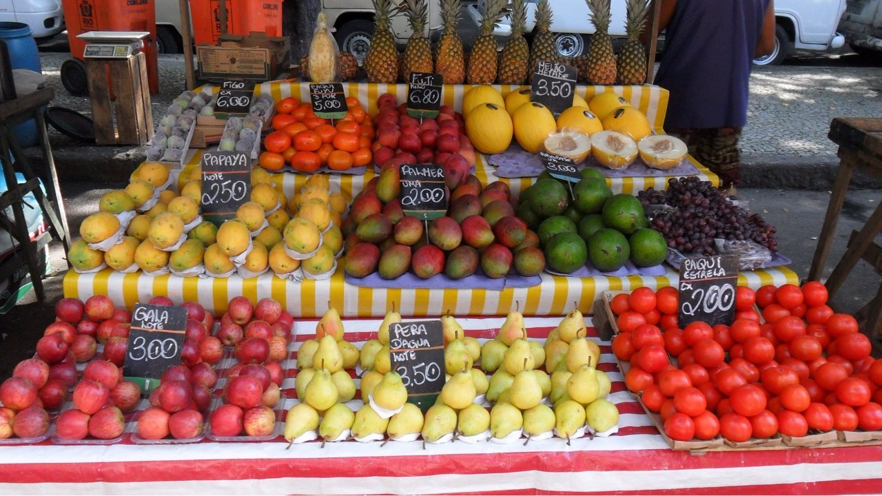 Fruit stand at the farmers market