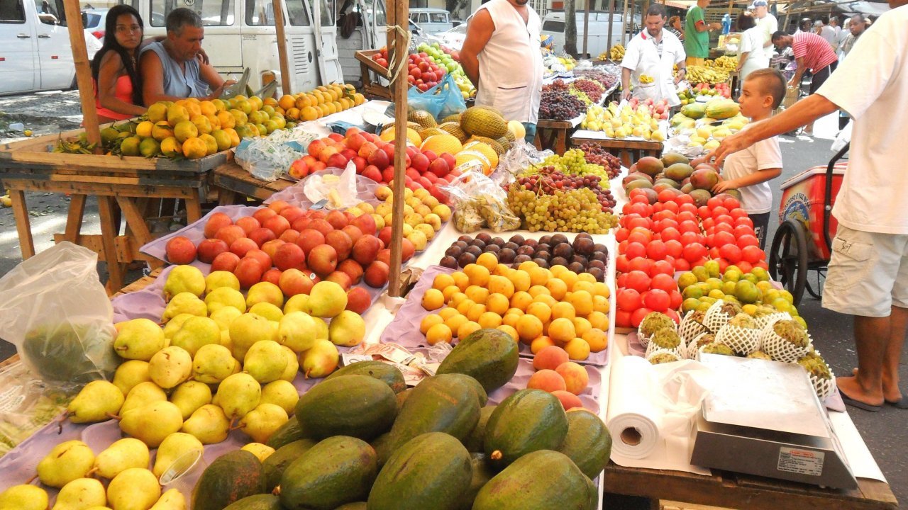 Fruit stand at the farmers market