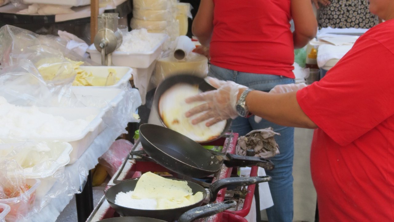 Street food at the farmers market