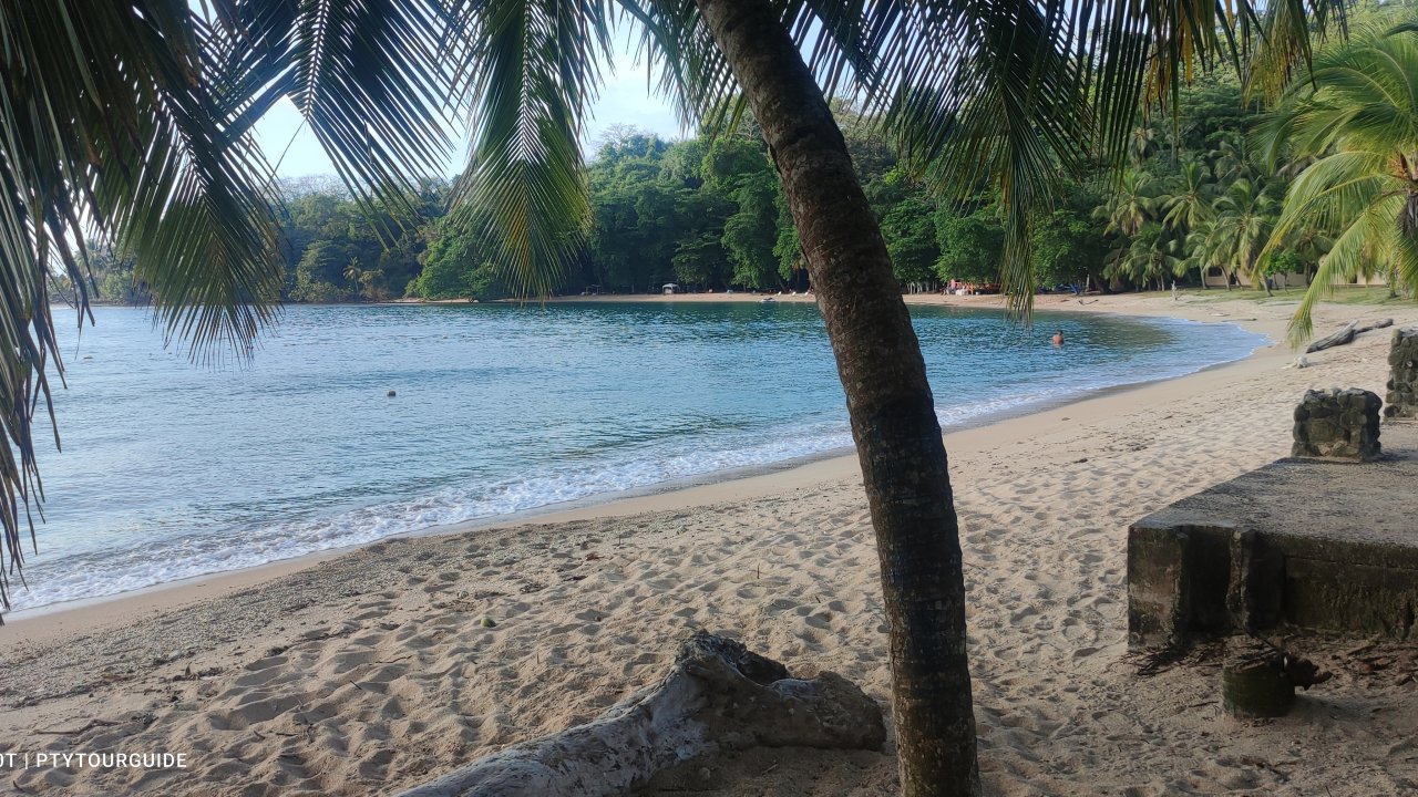 Isla Grande Beach