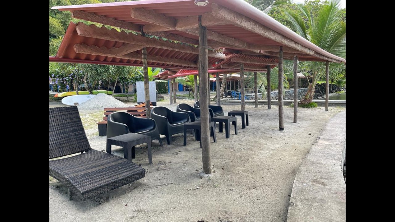 El Bongo Hotel Boutique Beach day pass