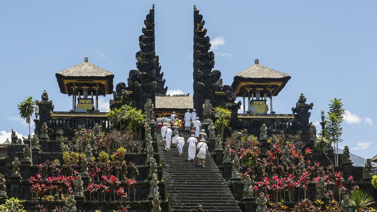 This is The mother temple besakih known to be the largest temple in bali.