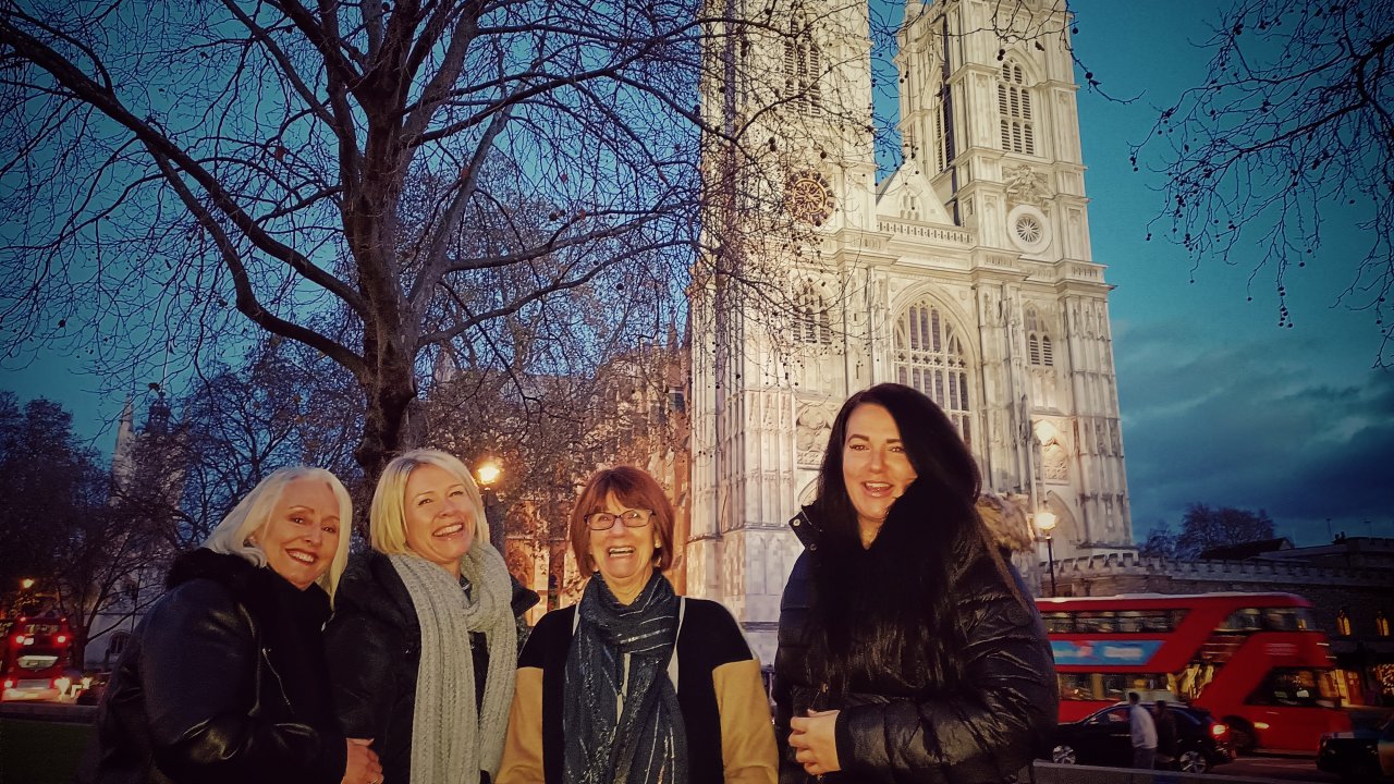 London History Taxi Tours www.londonhistorytaxitours.com Black Taxi Tours of London London Black Taxi Tours London Black Cab Tours Black Cab Tours of London