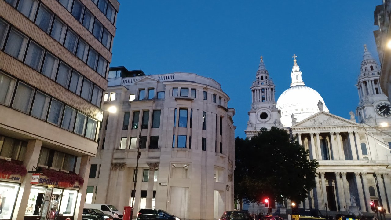 London History Taxi Tours www.londonhistorytaxitours.com Black Taxi Tours of London London Black Taxi Tours London Black Cab Tours Black Cab Tours of London