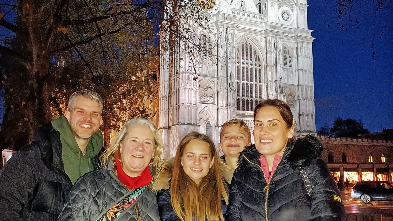 London History Taxi Tours www.londonhistorytaxitours.com Black Taxi Tours of London London Black Taxi Tours London Black Cab Tours Black Cab Tours of London